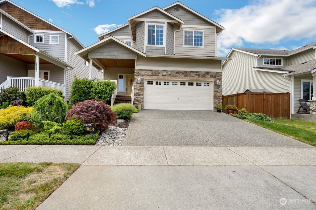 Photo of 11706 51st Drive SE, Everett, WA 98208 (MLS # 2074648)