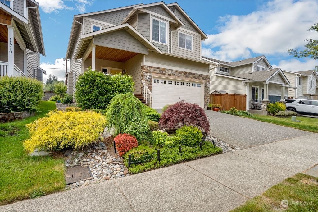 Photo of 11706 51st Drive SE, Everett, WA 98208 (MLS # 2074648)