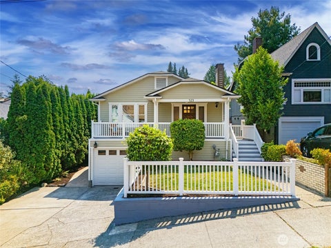 Photo of 523 N 70th Street, Seattle, WA 98103 (MLS # 2567526)