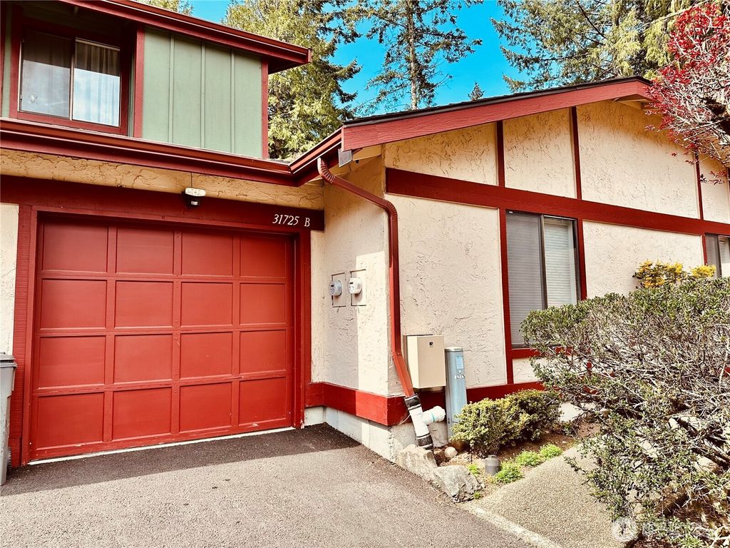 Photo of 31725 47th Lane SW #B, Federal Way, WA 98023 (MLS # 2355267)