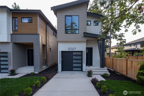 Photo of 12327 80th ave ne, Kirkland, WA 98034 (MLS # 2583841)