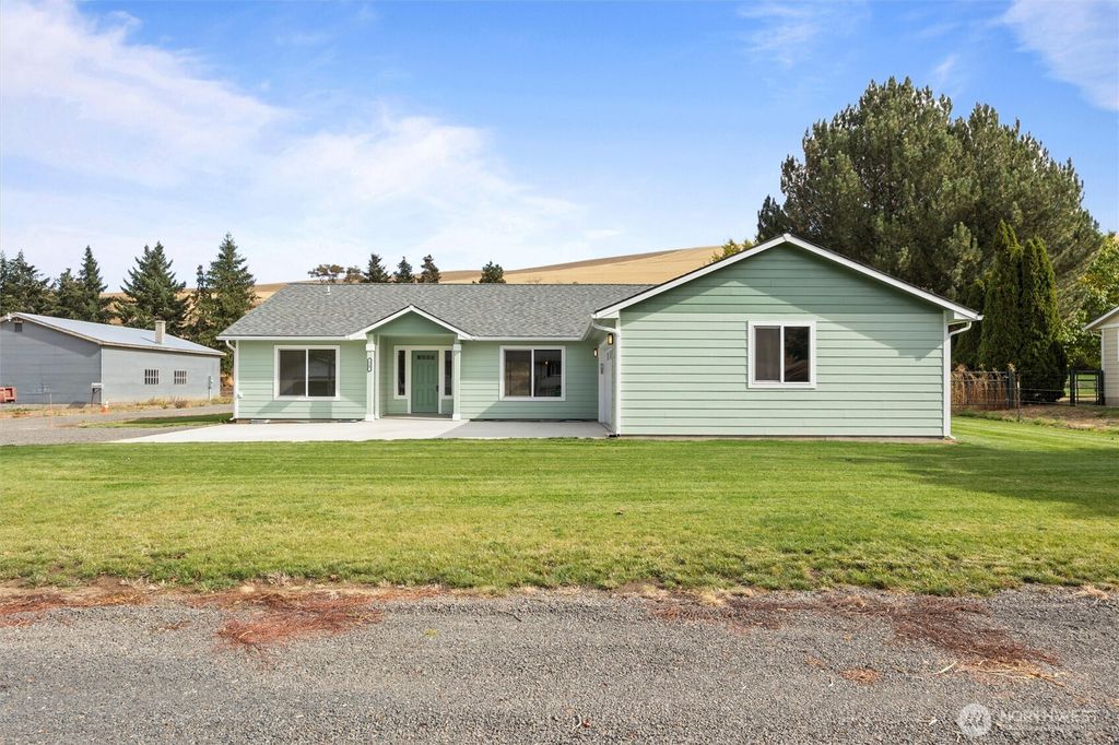 Photo of 1507 S 5th Street, Dayton, WA 99328 (MLS # 2444918)