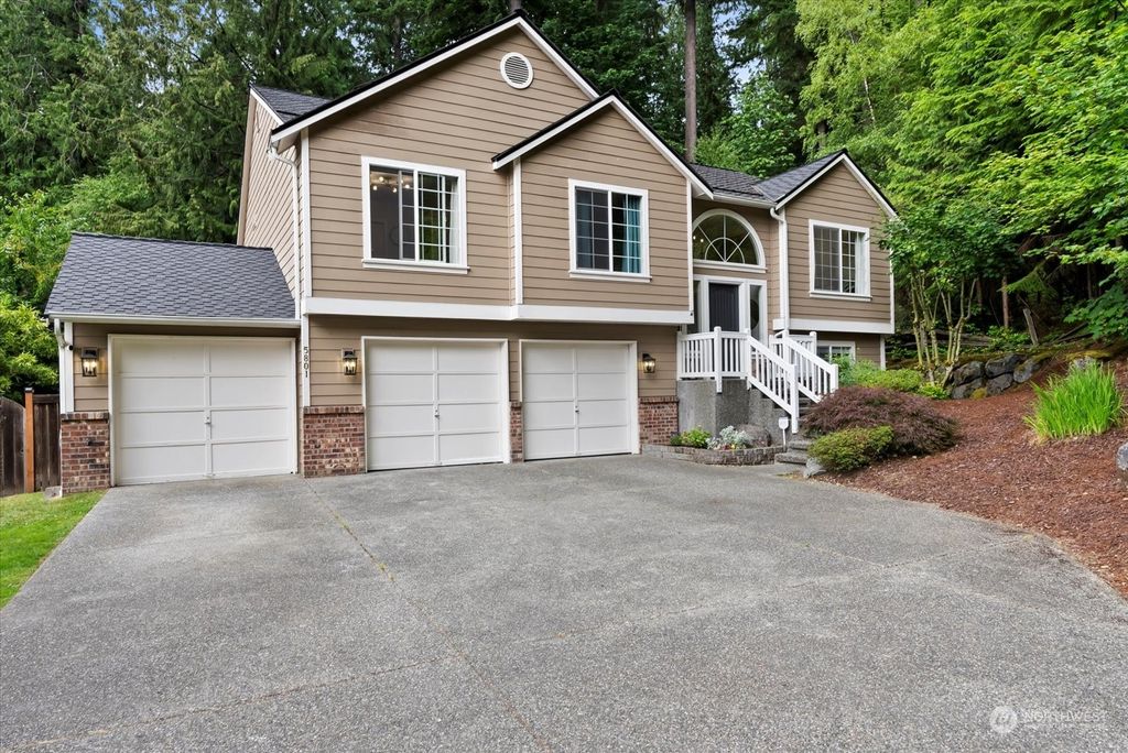 Photo of 5801 133rd Place SW, Edmonds, WA 98026 (MLS # 2137916)