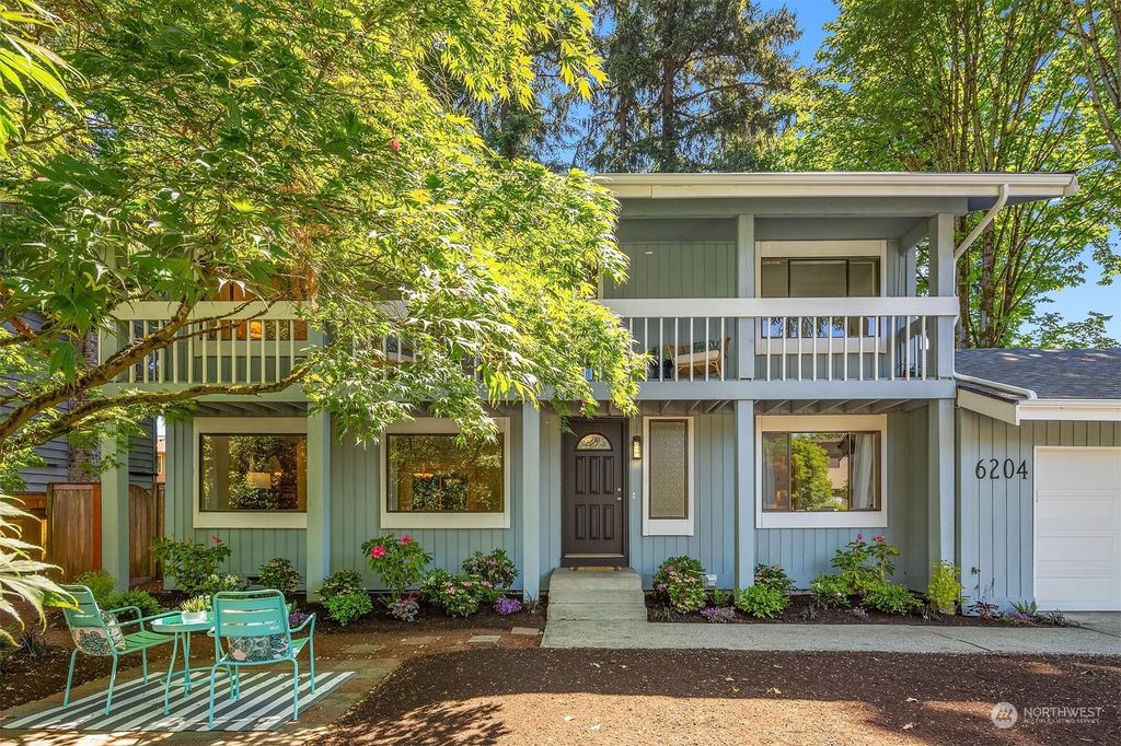 Photo of 6204 152nd Avenue NE, Redmond, WA 98052 (MLS # 2075767)