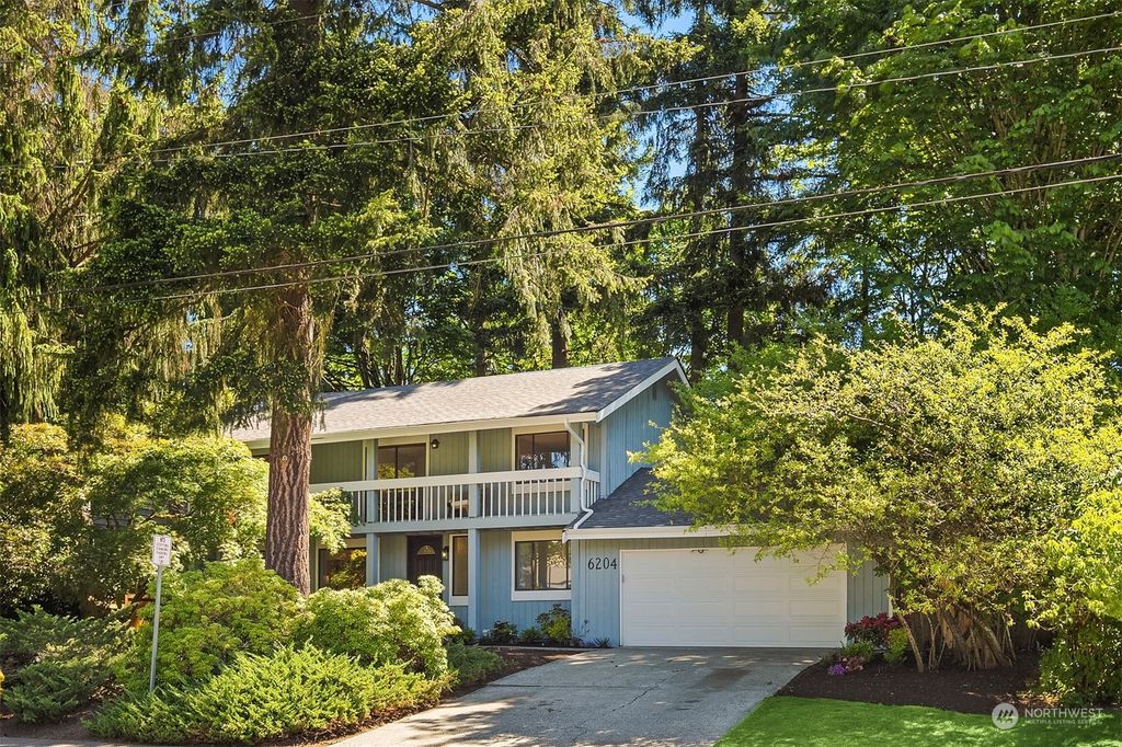 Photo of 6204 152nd Avenue NE, Redmond, WA 98052 (MLS # 2075767)
