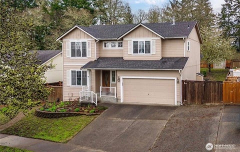 Photo of 10517 Farwest Court SE, Yelm, WA 98597 (MLS # 2572901)
