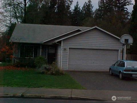 Photo of 908 E Galena Street, Granite Falls, WA 98252 (MLS # 2515530)