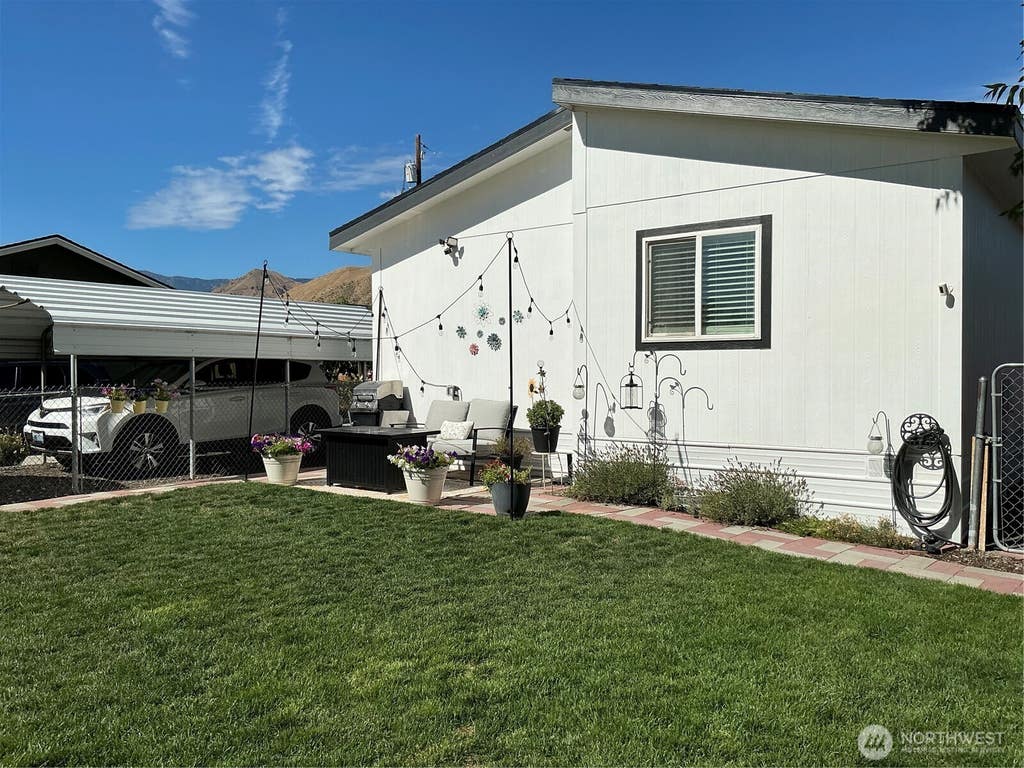 Photo of 1793 Judkins Street, Wenatchee, WA 98801 (MLS # 2562600)