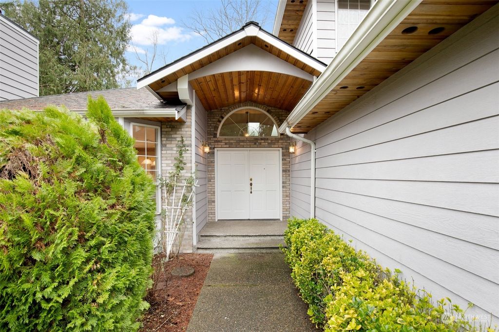 Photo of 5516 126th Place NE, Marysville, WA 98271 (MLS # 2187507)