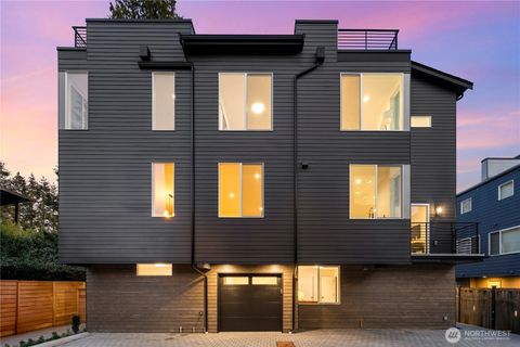 1913 N 120th Street Seattle WA 98133