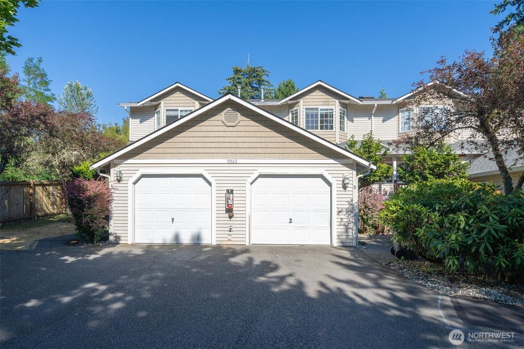 Photo of 19503 22nd Avenue SE #2, Bothell, WA 98012 (MLS # 2559524)