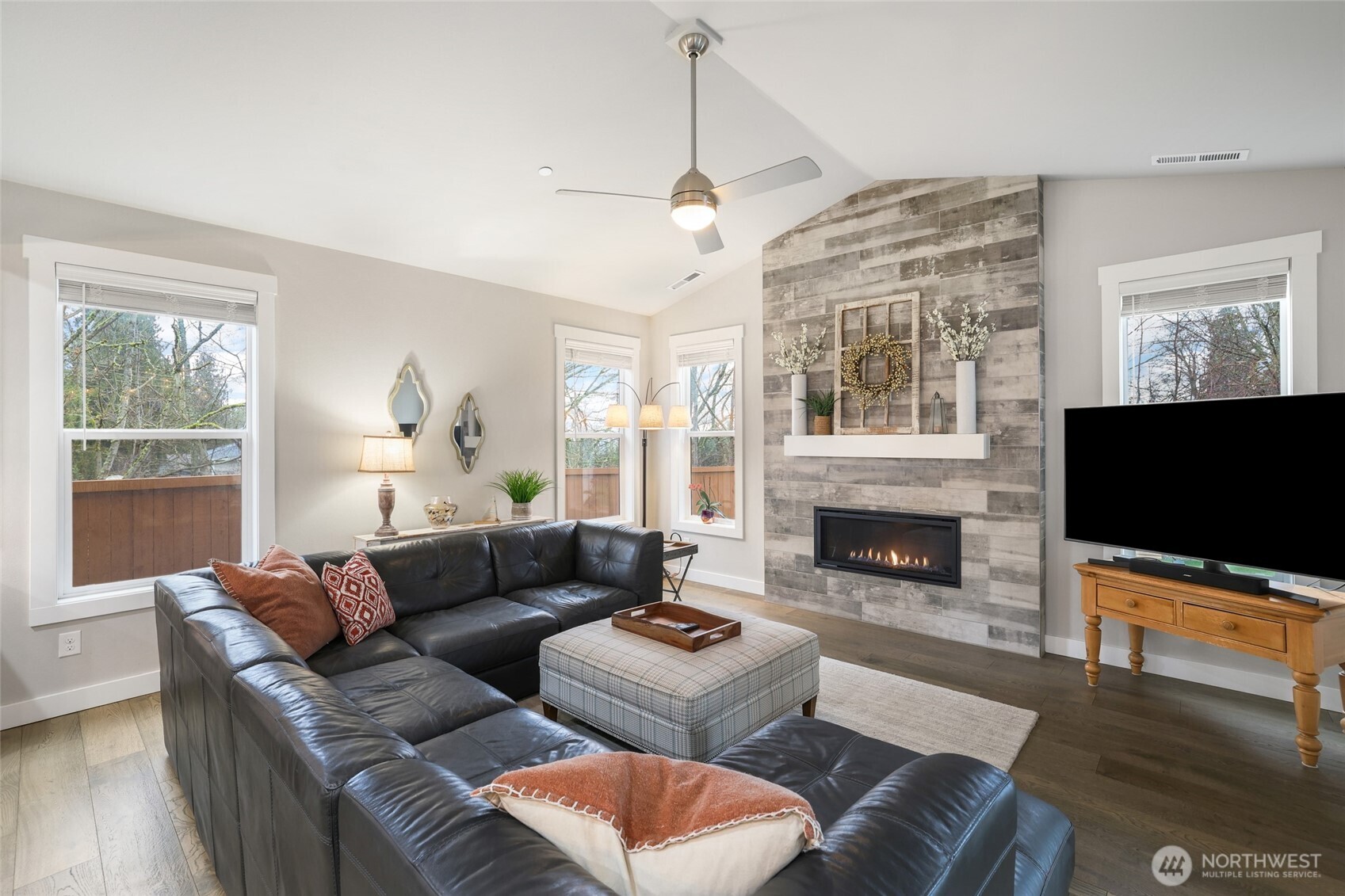 2403 12th Street Pl SW