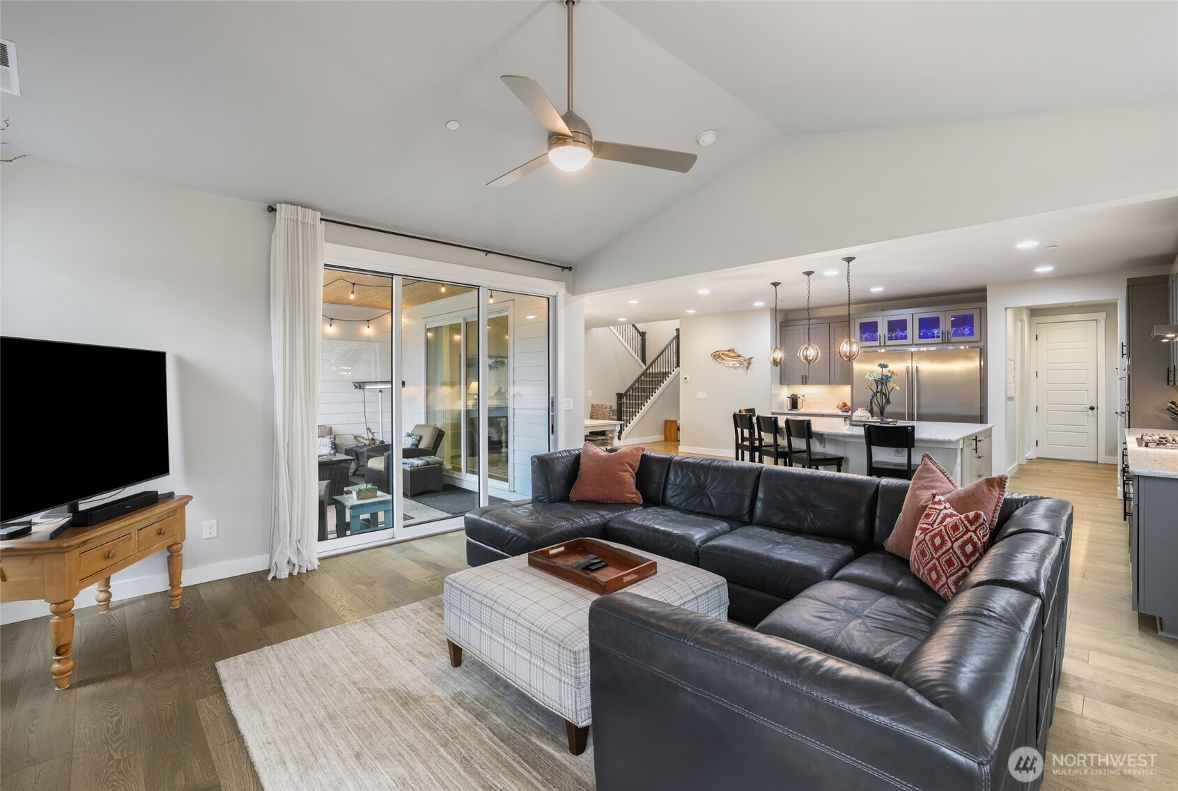 2403 12th Street Pl SW