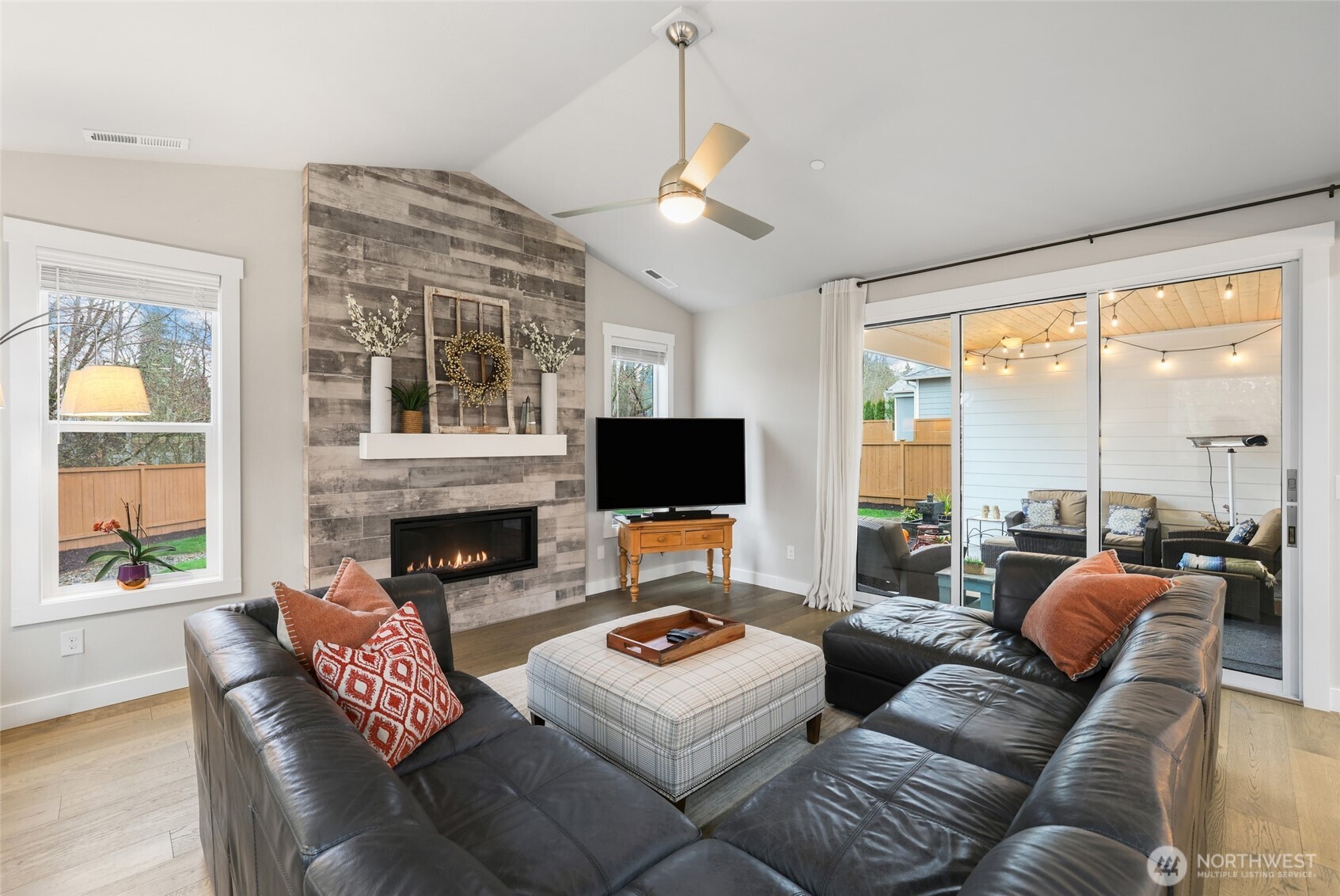 2403 12th Street Pl SW