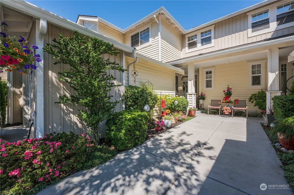 Photo of 18708 109th Lane SE, Renton, WA 98055 (MLS # 2143273)