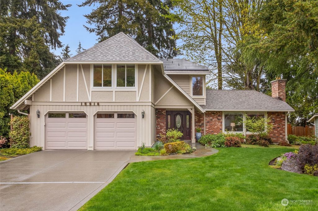 Photo of 15916 SE 46th Place, Bellevue, WA 98006 (MLS # 2227829)
