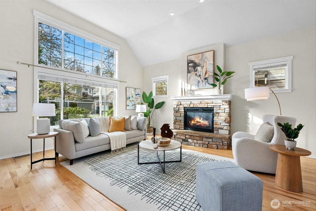 Photo of 2870 NE Logan Street, Issaquah, WA 98029 (MLS # 2480016)