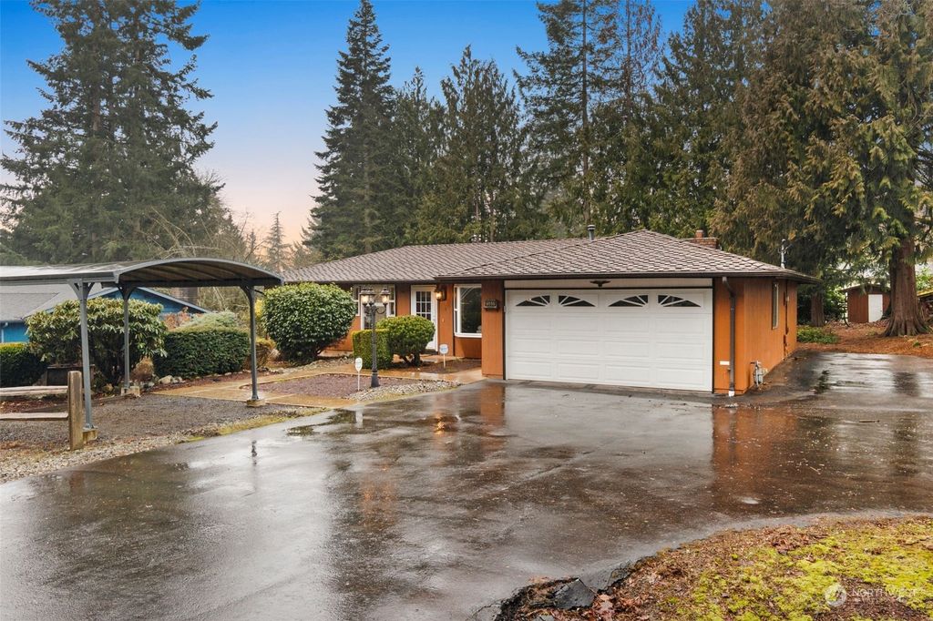 Photo of 15651 203rd Place SE, Renton, WA 98059 (MLS # 2035121)