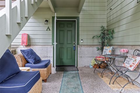 Photo of 157 S 330th Street #A, Federal Way, WA 98003 (MLS # 2475858)