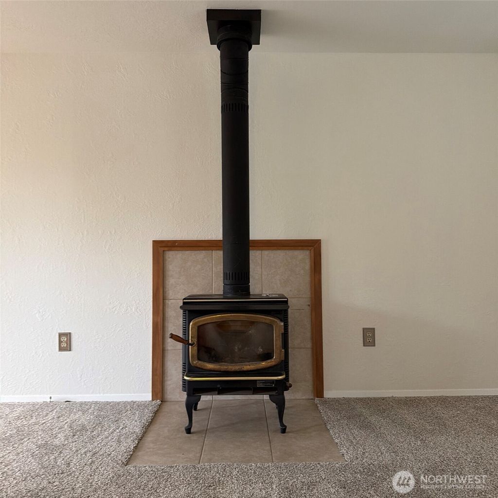 Photo of 12506 NE Virginia Court, Kingston, WA 98346 (MLS # 2498816)