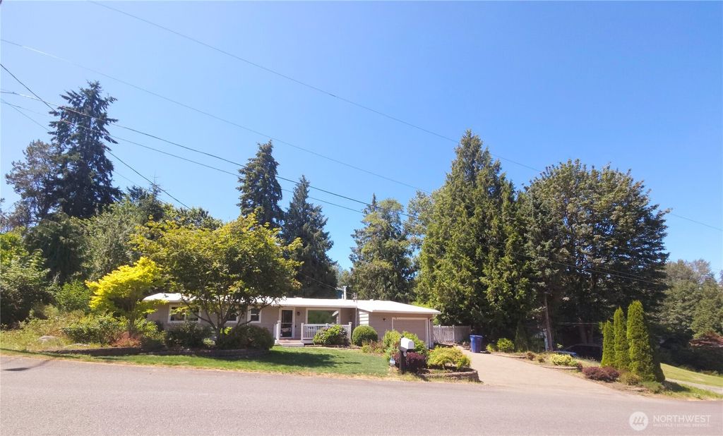 Photo of 21230 38th Place W, Brier, WA 98036 (MLS # 2464702)