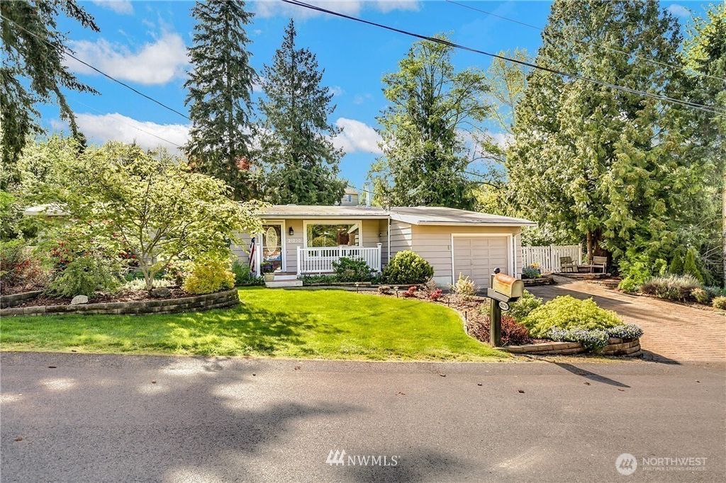 Photo of 21230 38th Place W, Brier, WA 98036 (MLS # 2464702)