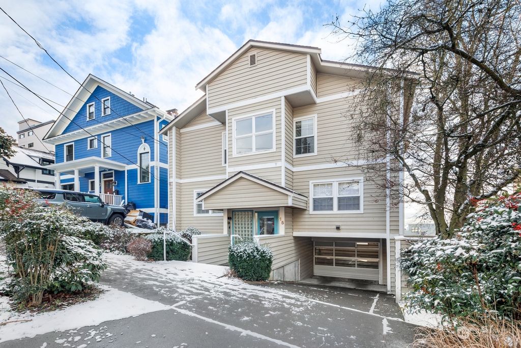 Photo of 15 Prospect Street #B202, Seattle, WA 98109 (MLS # 2331763)