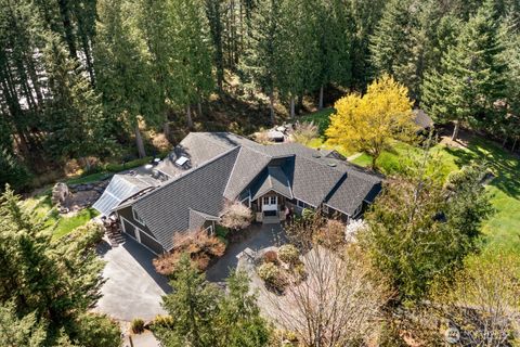 Photo of 43941 SE 127th Pl, North Bend, WA 98045 (MLS # 2504158)