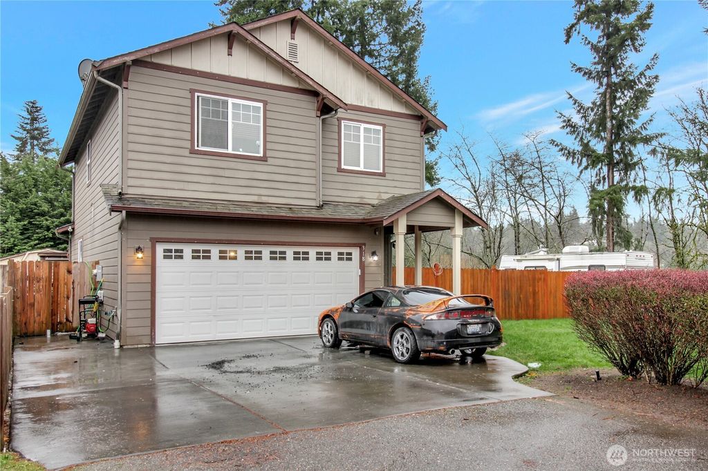 Photo of 318 E Highland Drive, Arlington, WA 98223 (MLS # 2488448)