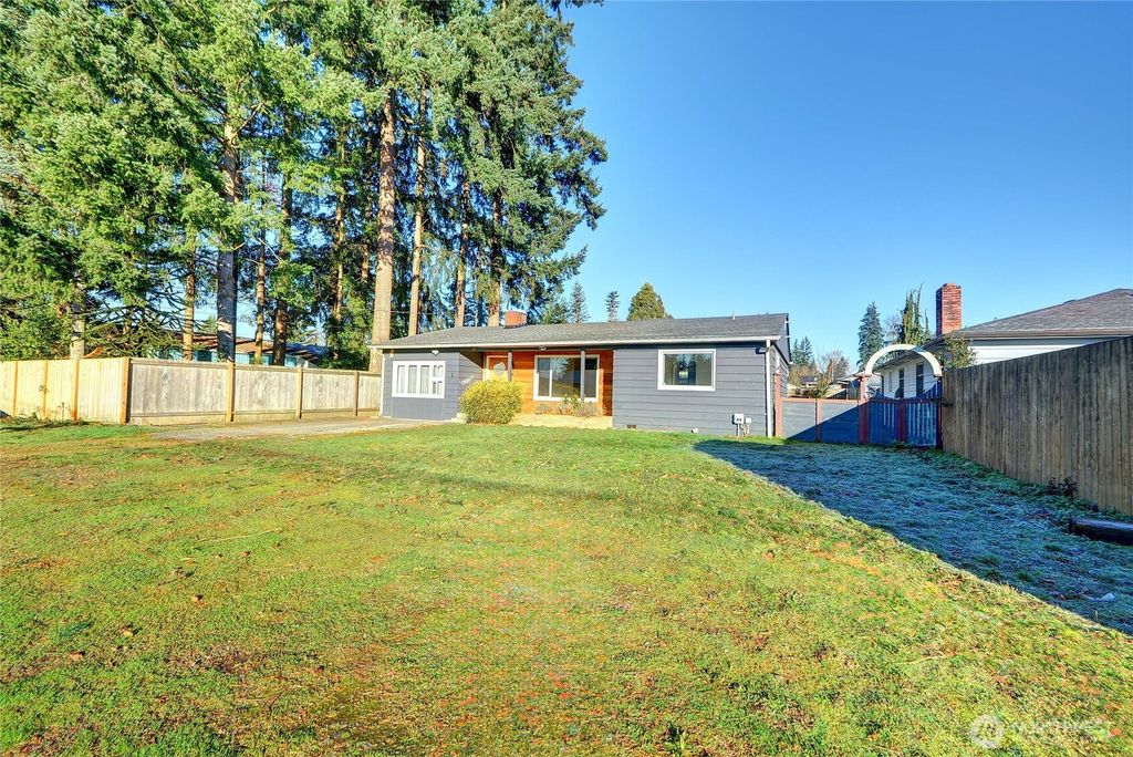 Photo of 4905 75th Place NE, Marysville, WA 98270 (MLS # 2467476)