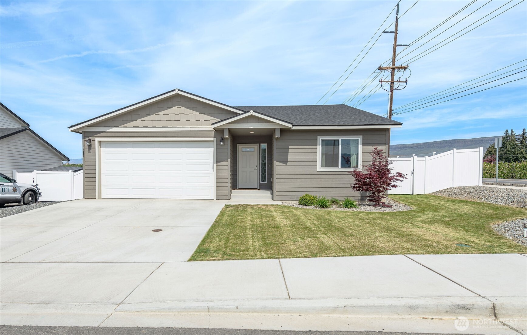 2487 3RD Street SE