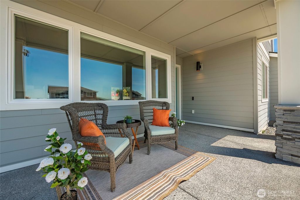 Photo of 5436 Lonicera Drive, Blaine, WA 98230 (MLS # 2538500)