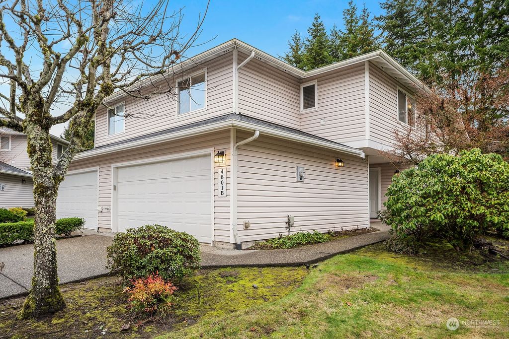 Photo of 4801 NE 18th Place #B, Renton, WA 98059 (MLS # 2033787)