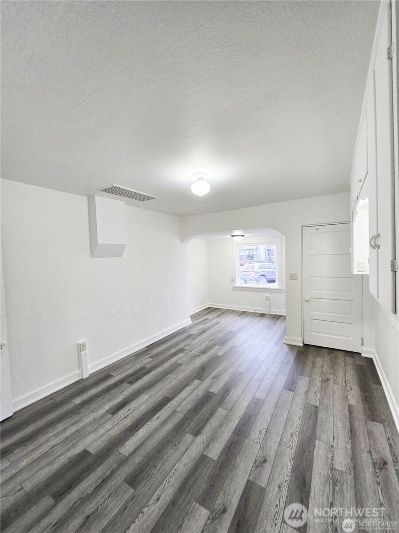 105 Maple Avenue