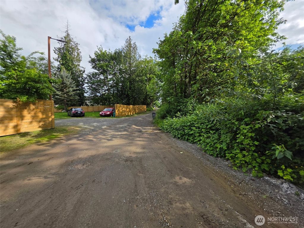 listing image 9367471246957407850