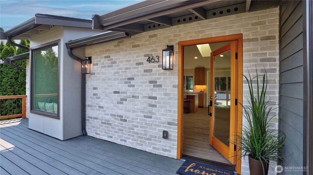 Photo of 463 Ferndale Avenue NE, Renton, WA 98056 (MLS # 2357894)