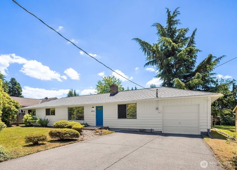 Photo of 4220 191st Street SW, Lynnwood, WA 98036 (MLS # 2541286)