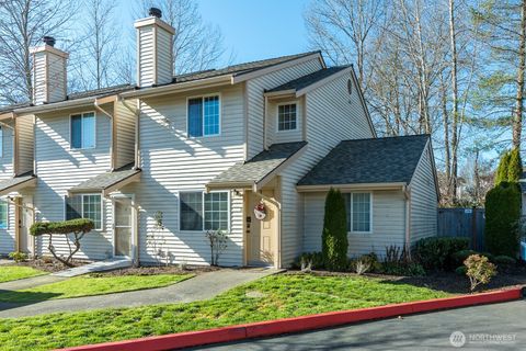Photo of 115 124th St SE St #B8, Everett, WA 98208 (MLS # 2479288)