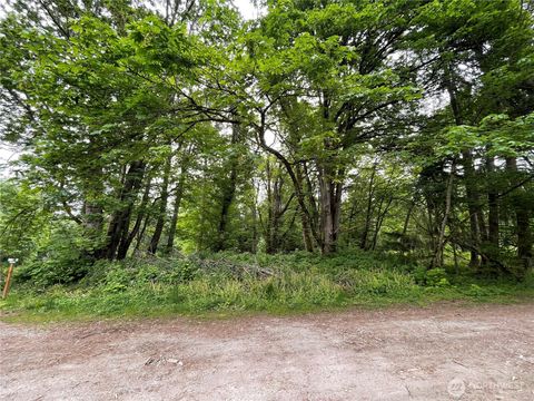 Photo of 29 J View Place, Hat Island, WA 98206 (MLS # 2377815)