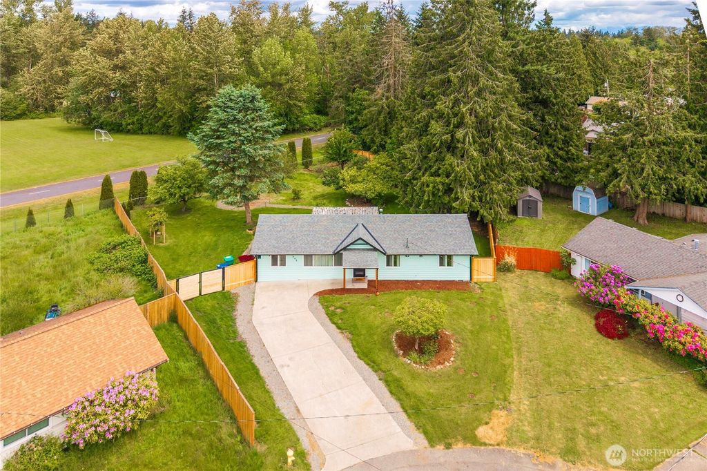Photo of 4022 S 340th St St, Auburn, WA 98001 (MLS # 2379698)
