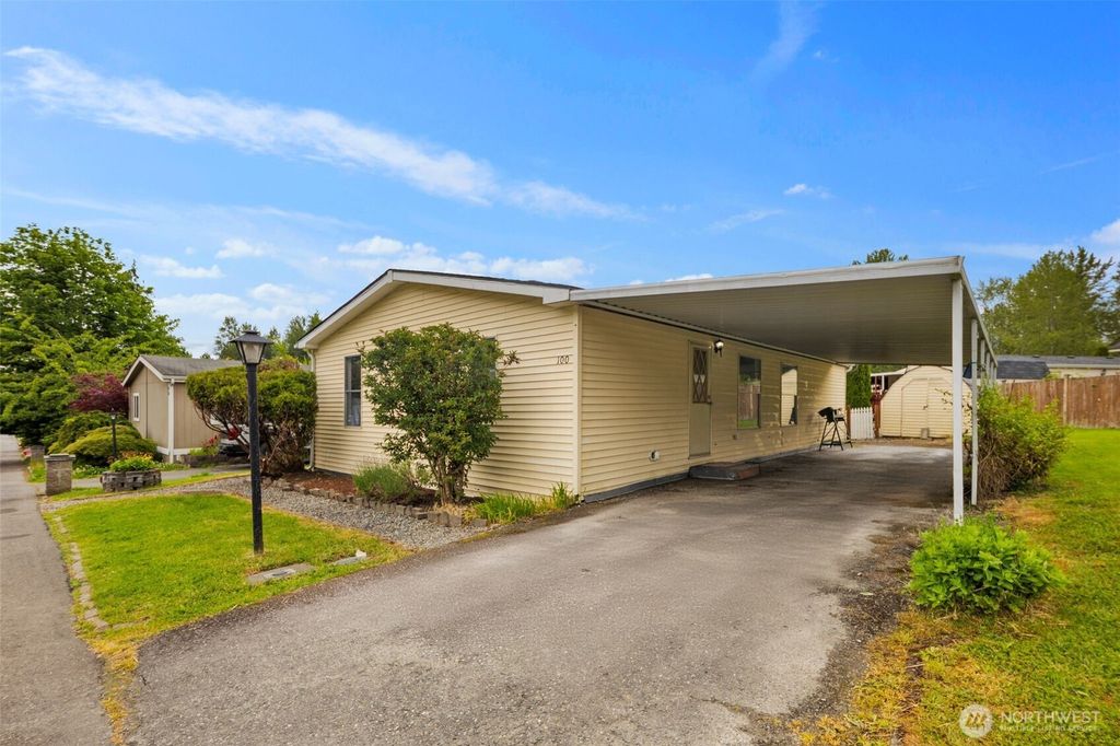 Photo of 28000 NE 142nd Place #100, Duvall, WA 98019 (MLS # 2384387)