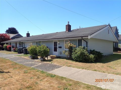 502 4th Street Hoquiam WA 98550