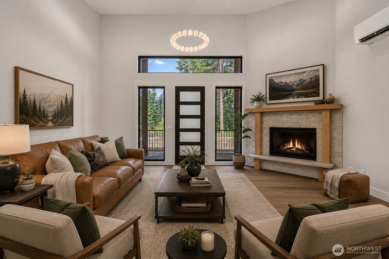 73 Headwater Lane