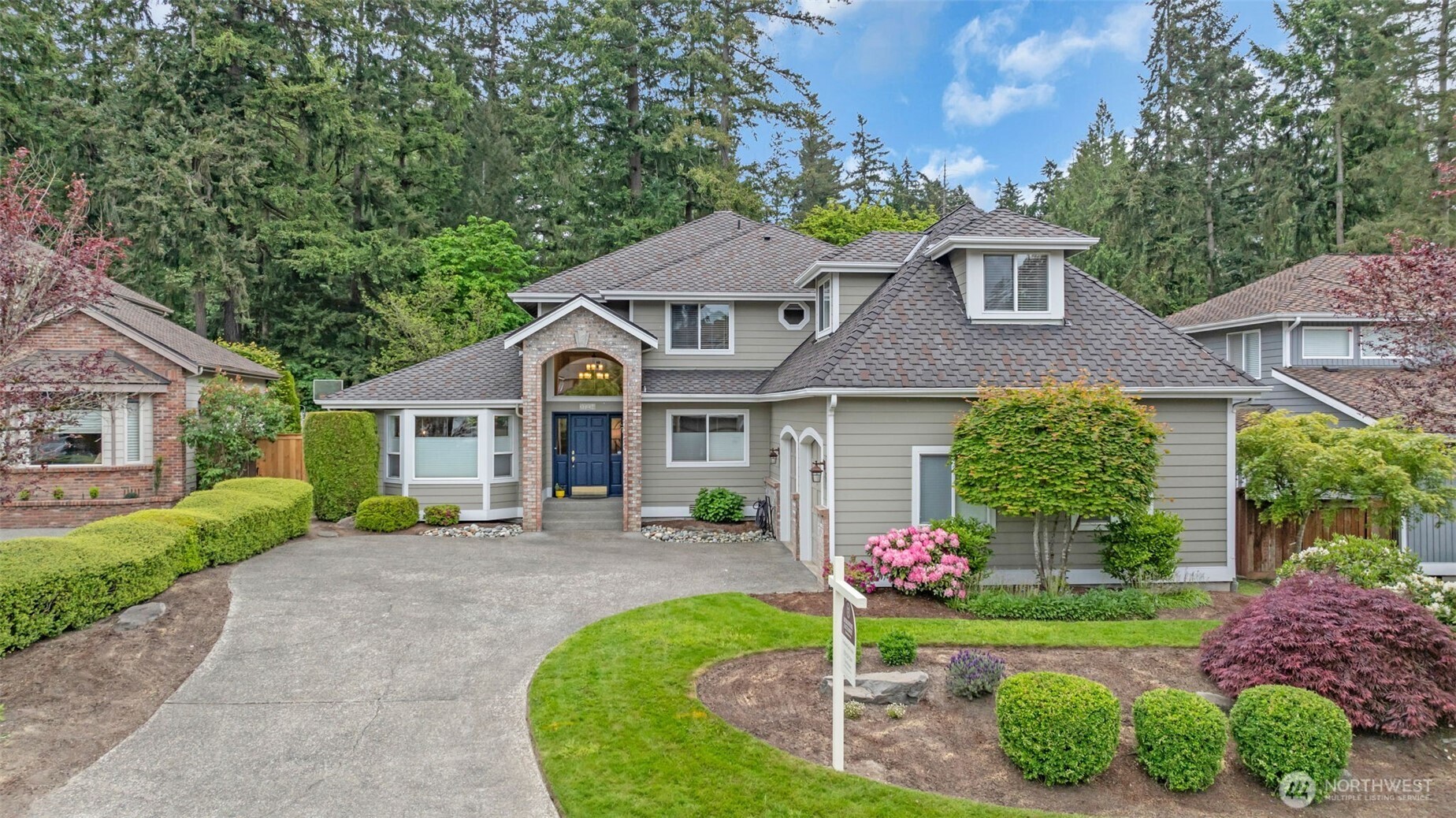 Federal Way, Washington 98003, United States, 4 Bedrooms Bedrooms, ,3 BathroomsBathrooms,Residential,Pending,132043