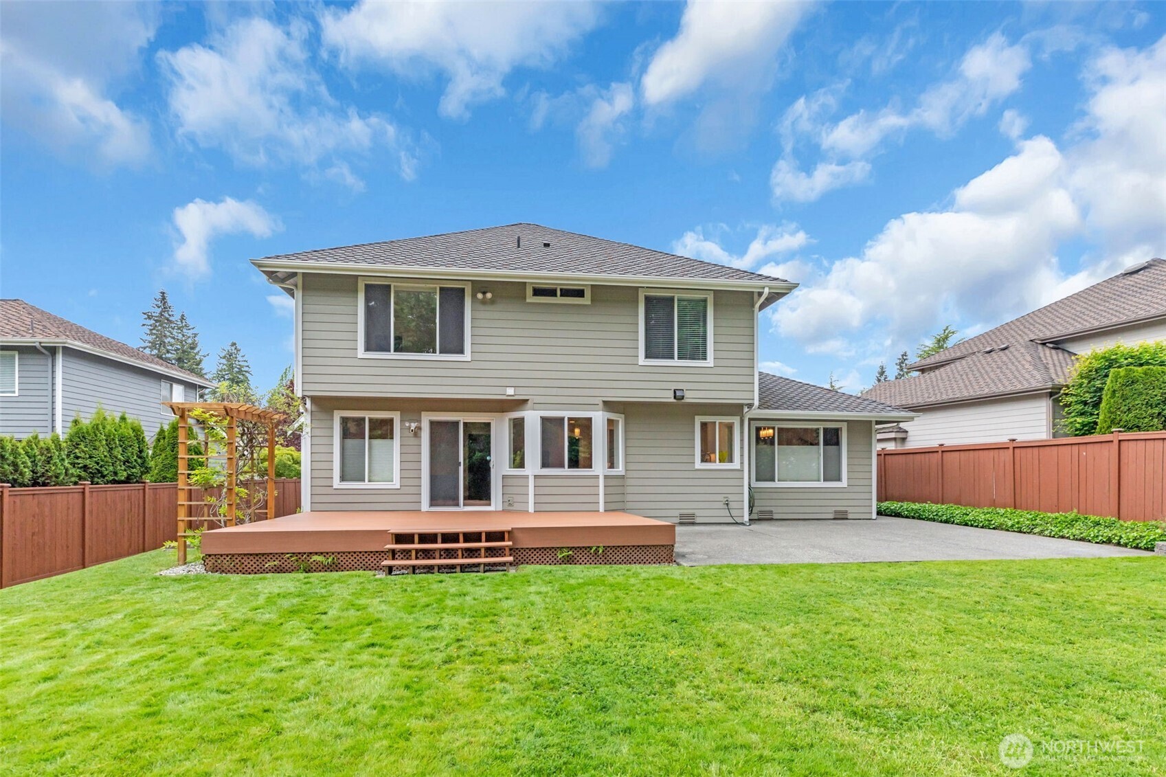 Federal Way, Washington 98003, United States, 4 Bedrooms Bedrooms, ,3 BathroomsBathrooms,Residential,Pending,132043