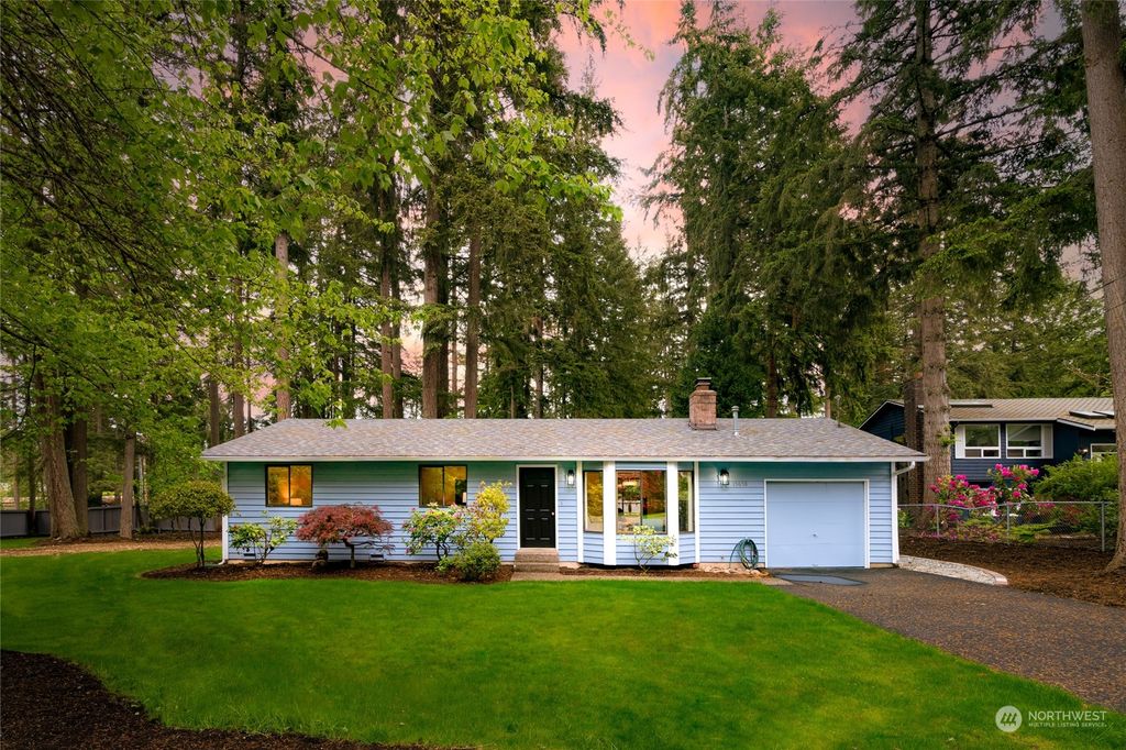 Photo of 15658 185th Avenue NE, Woodinville, WA 98072 (MLS # 2236690)