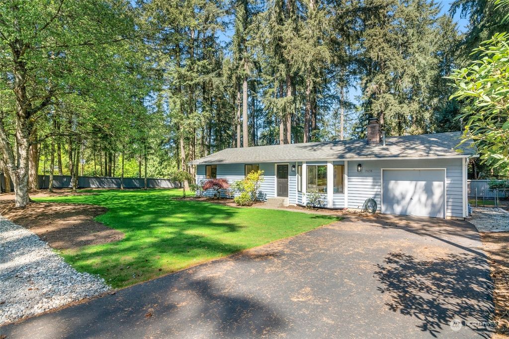 Photo of 15658 185th Avenue NE, Woodinville, WA 98072 (MLS # 2236690)