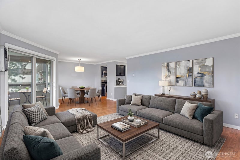 3421 SW Roxbury Street 308