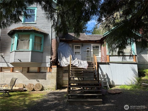 Photo of 2833 Wishkah Road, Aberdeen, WA 98520 (MLS # 2514580)