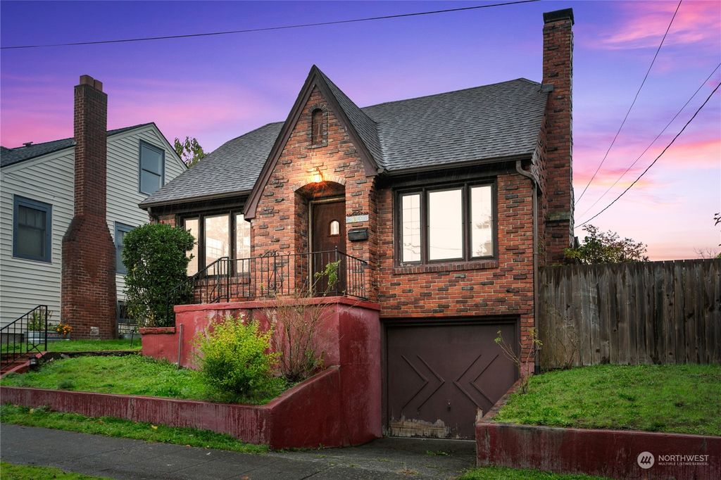 Photo of 6306 9th Avenue NW, Seattle, WA 98107 (MLS # 2177700)